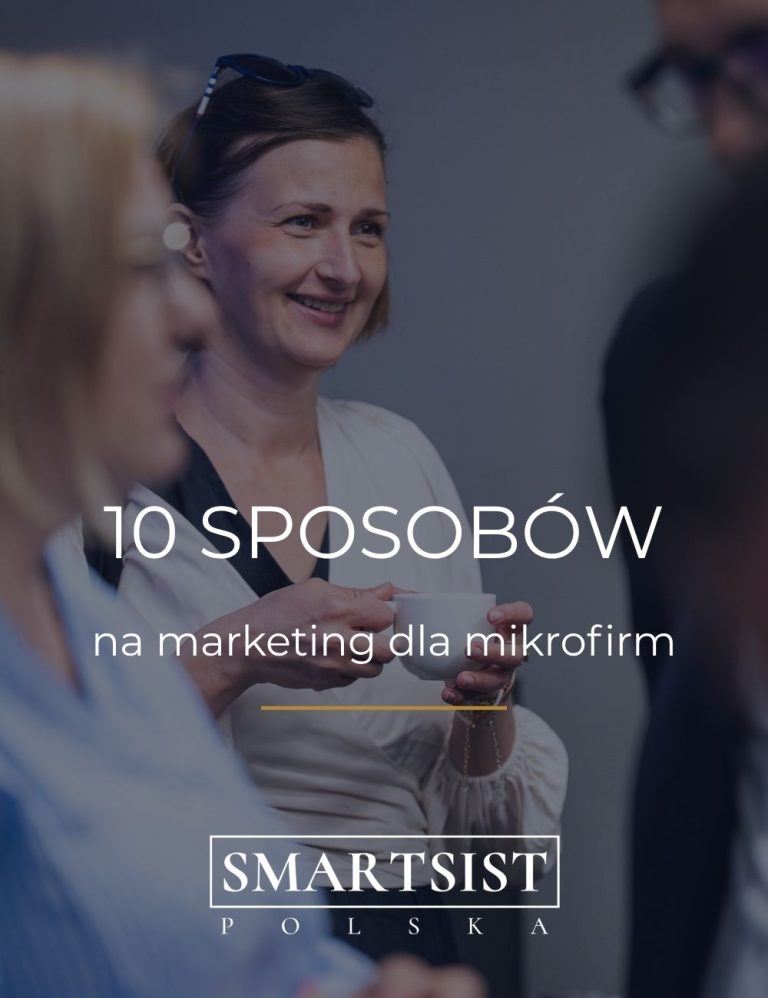 Tani marketing dla firm: kobieta biorąca udział w spotkaniu networkingowym